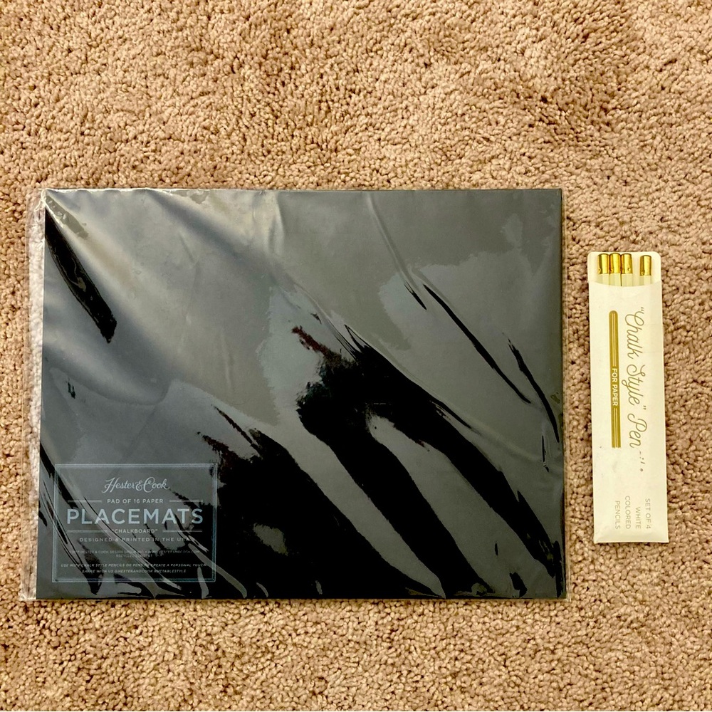 Hester & Cook Pad of 16 Paper Chalkboard Placemats With 4 White Pencils NEW